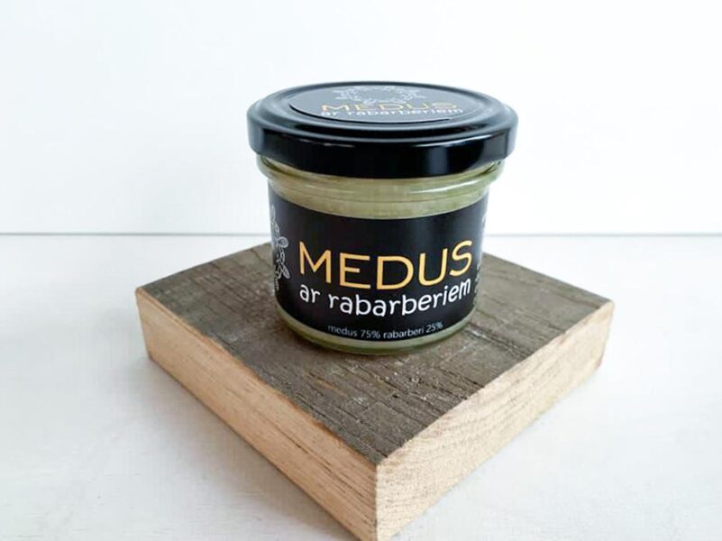 Medus ar rabarberiem